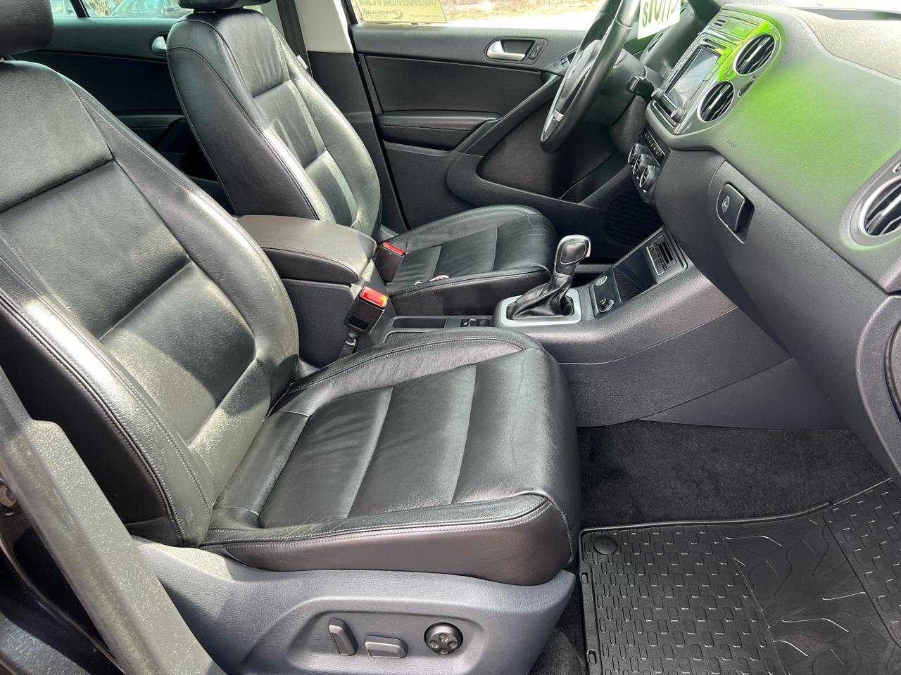 Volkswagen Tiguan 2.0T Sport FWD 2017