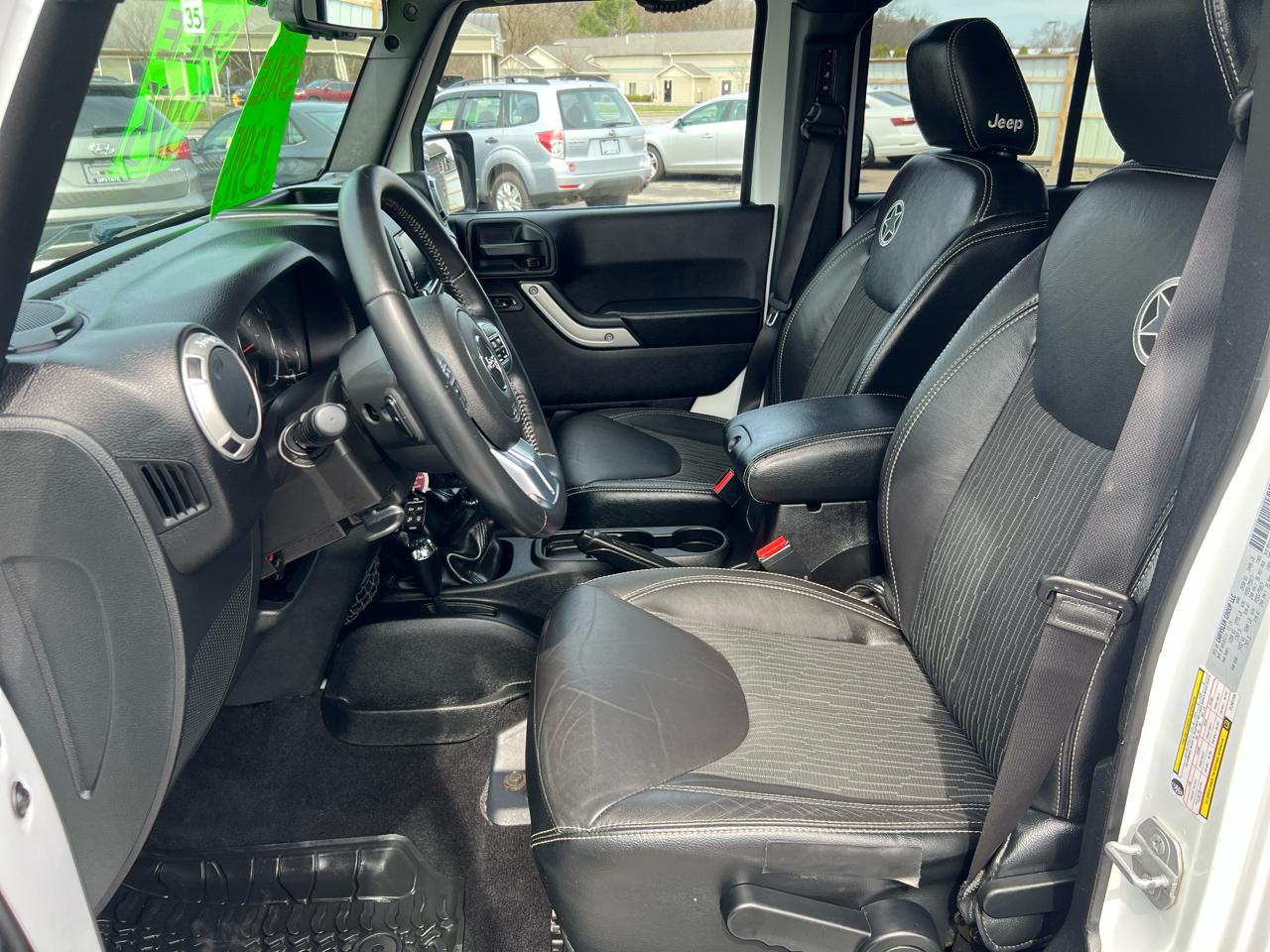 Jeep Wrangler Unlimited 4WD 4dr Freedom Edition *Ltd Avail* 2015