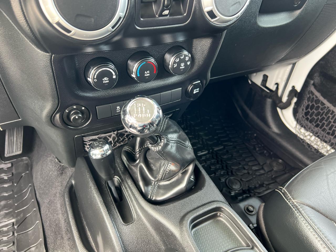 Jeep Wrangler Unlimited 4WD 4dr Freedom Edition *Ltd Avail* 2015