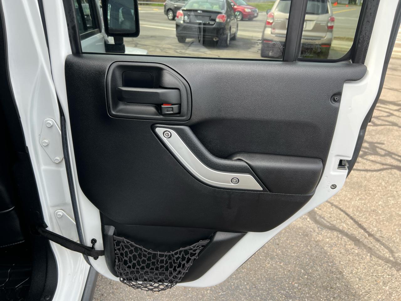 Jeep Wrangler Unlimited 4WD 4dr Freedom Edition *Ltd Avail* 2015