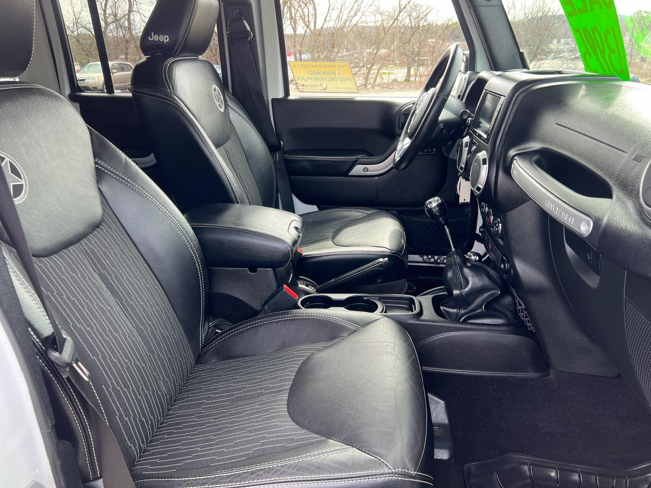 Jeep Wrangler Unlimited 4WD 4dr Freedom Edition *Ltd Avail* 2015