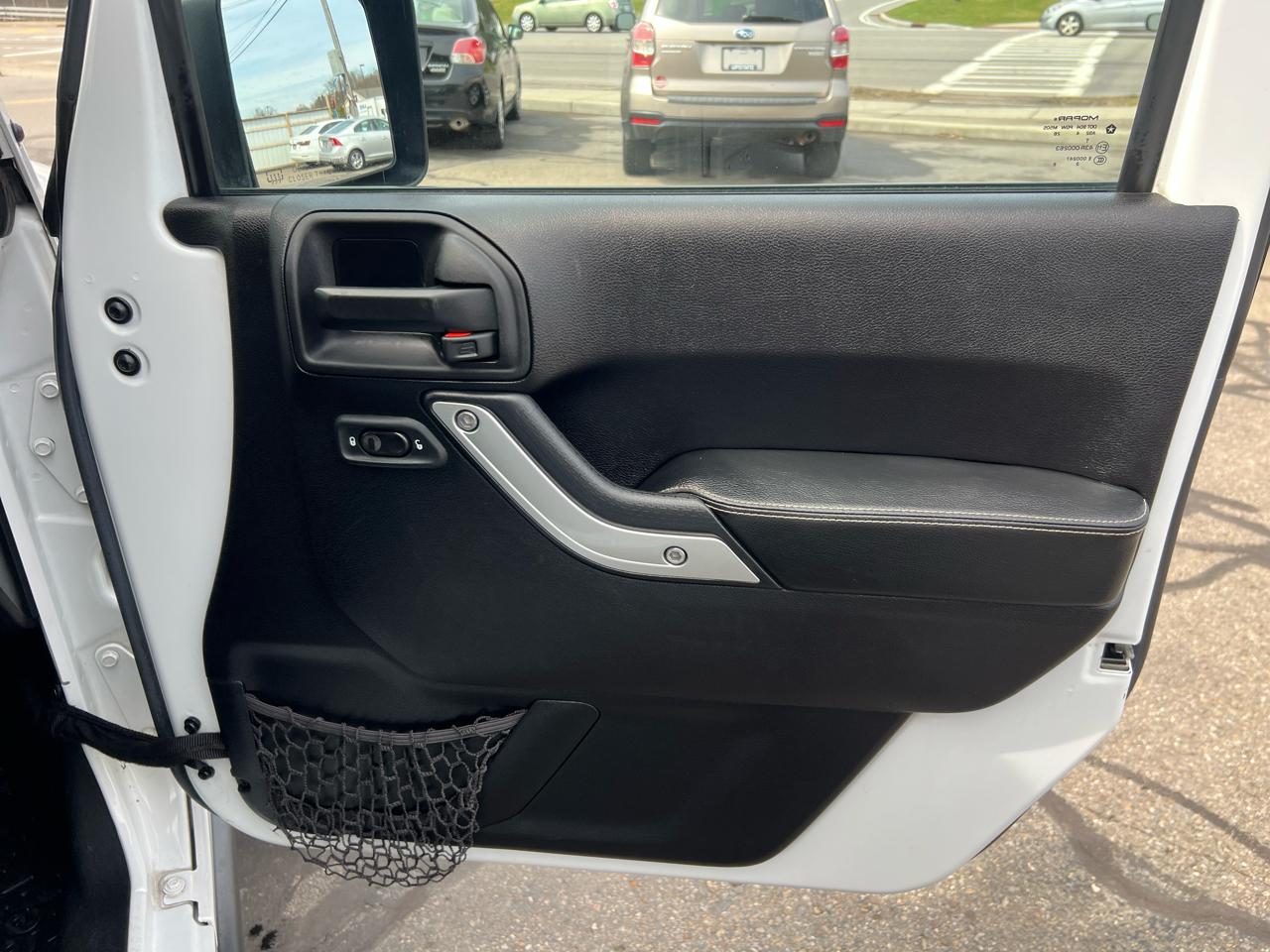 Jeep Wrangler Unlimited 4WD 4dr Freedom Edition *Ltd Avail* 2015