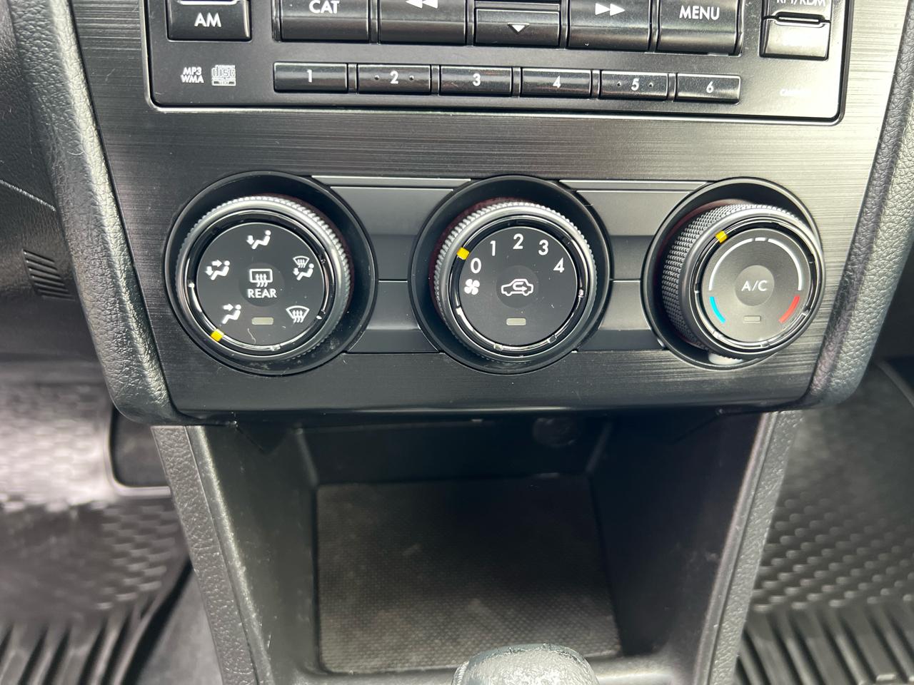 Subaru Impreza Wagon 5dr Auto 2.0i Premium 2013