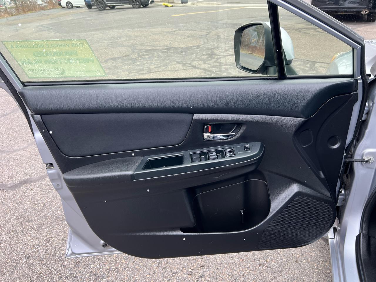 Subaru Impreza Wagon 5dr Auto 2.0i Premium 2013