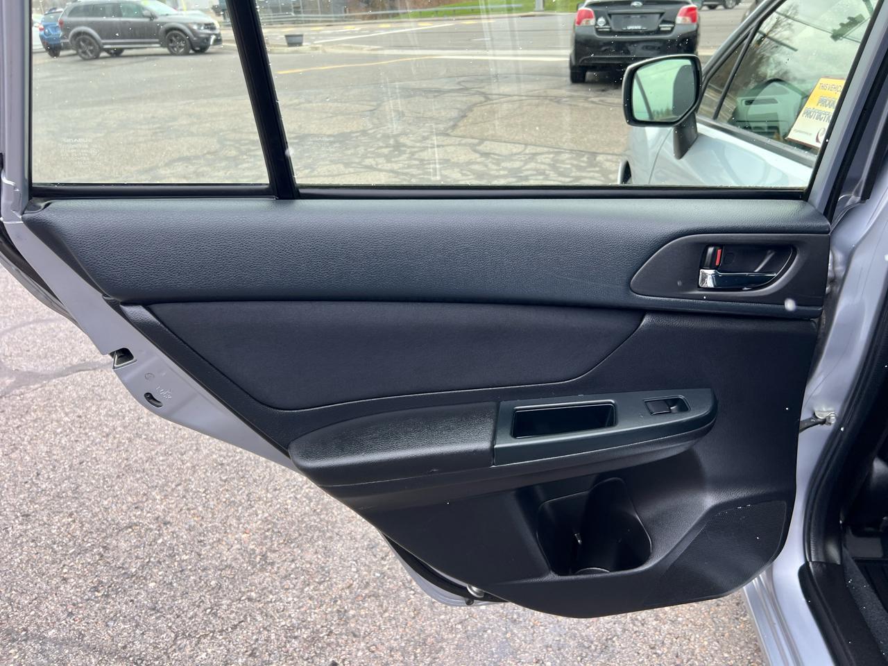 Subaru Impreza Wagon 5dr Auto 2.0i Premium 2013