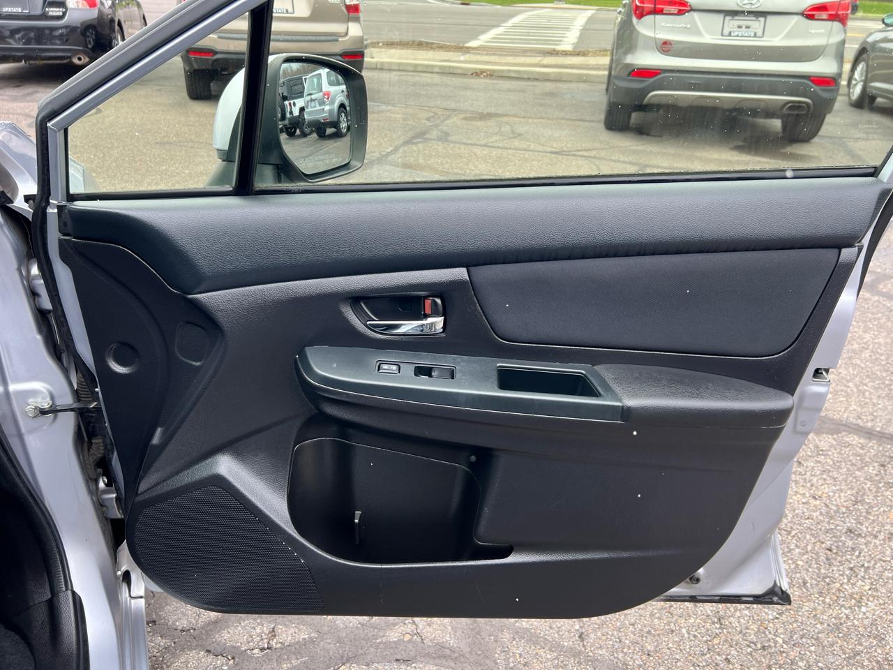 Subaru Impreza Wagon 5dr Auto 2.0i Premium 2013