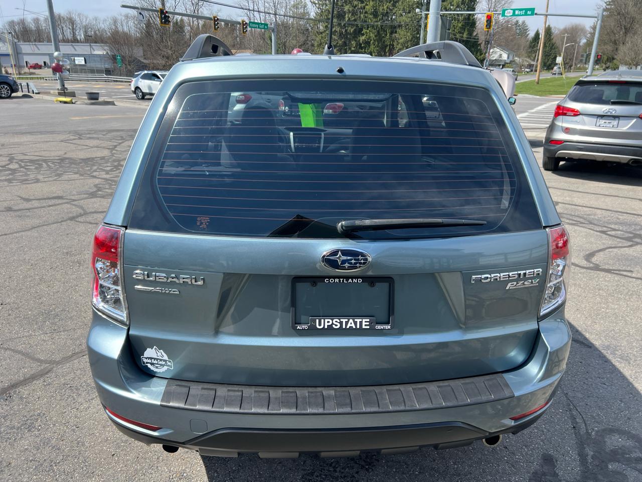 Subaru Forester 4dr Auto 2.5X w/Alloy Wheel Value Pkg 2011