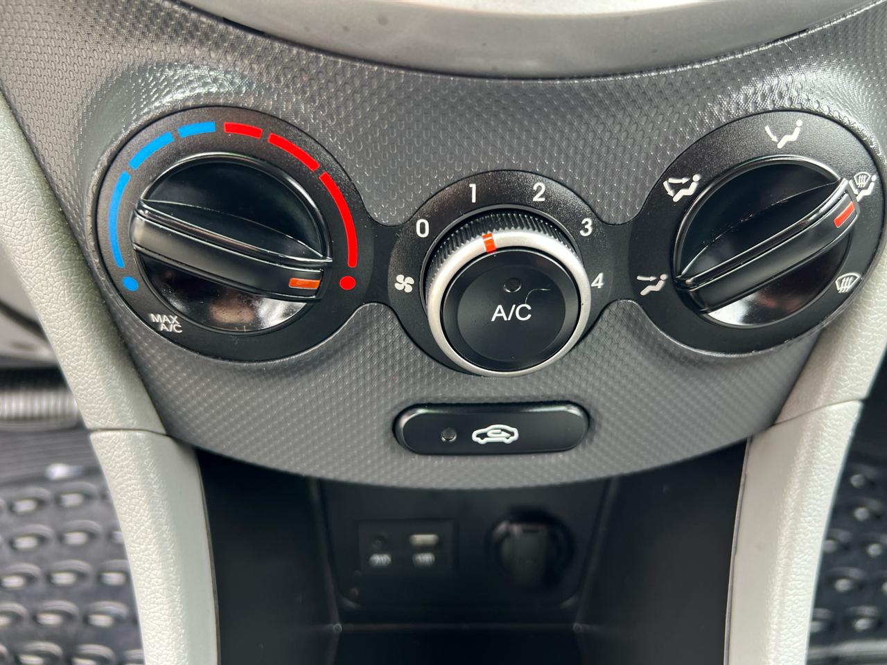 Hyundai Accent 4dr Sdn Auto SE 2016