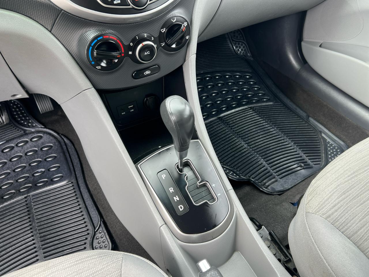 Hyundai Accent 4dr Sdn Auto SE 2016