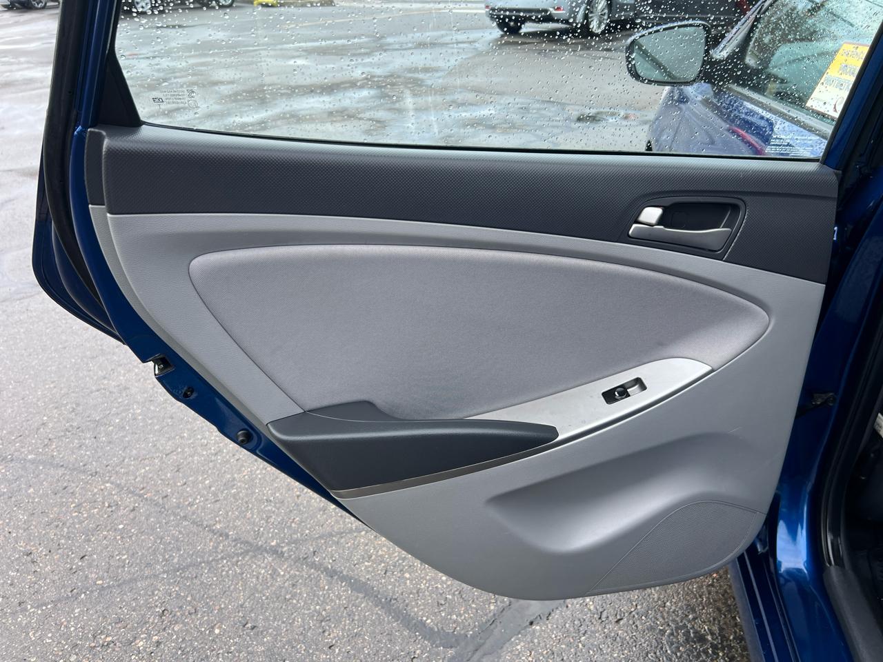 Hyundai Accent 4dr Sdn Auto SE 2016