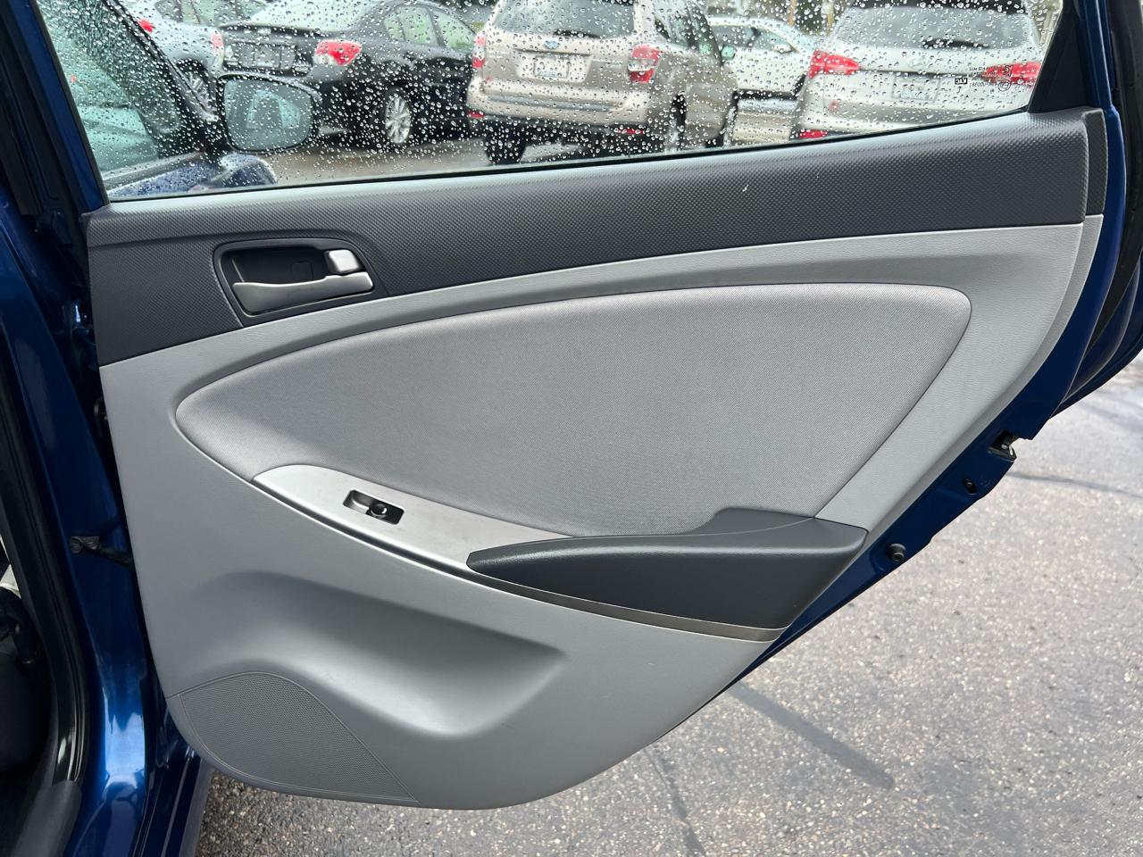 Hyundai Accent 4dr Sdn Auto SE 2016