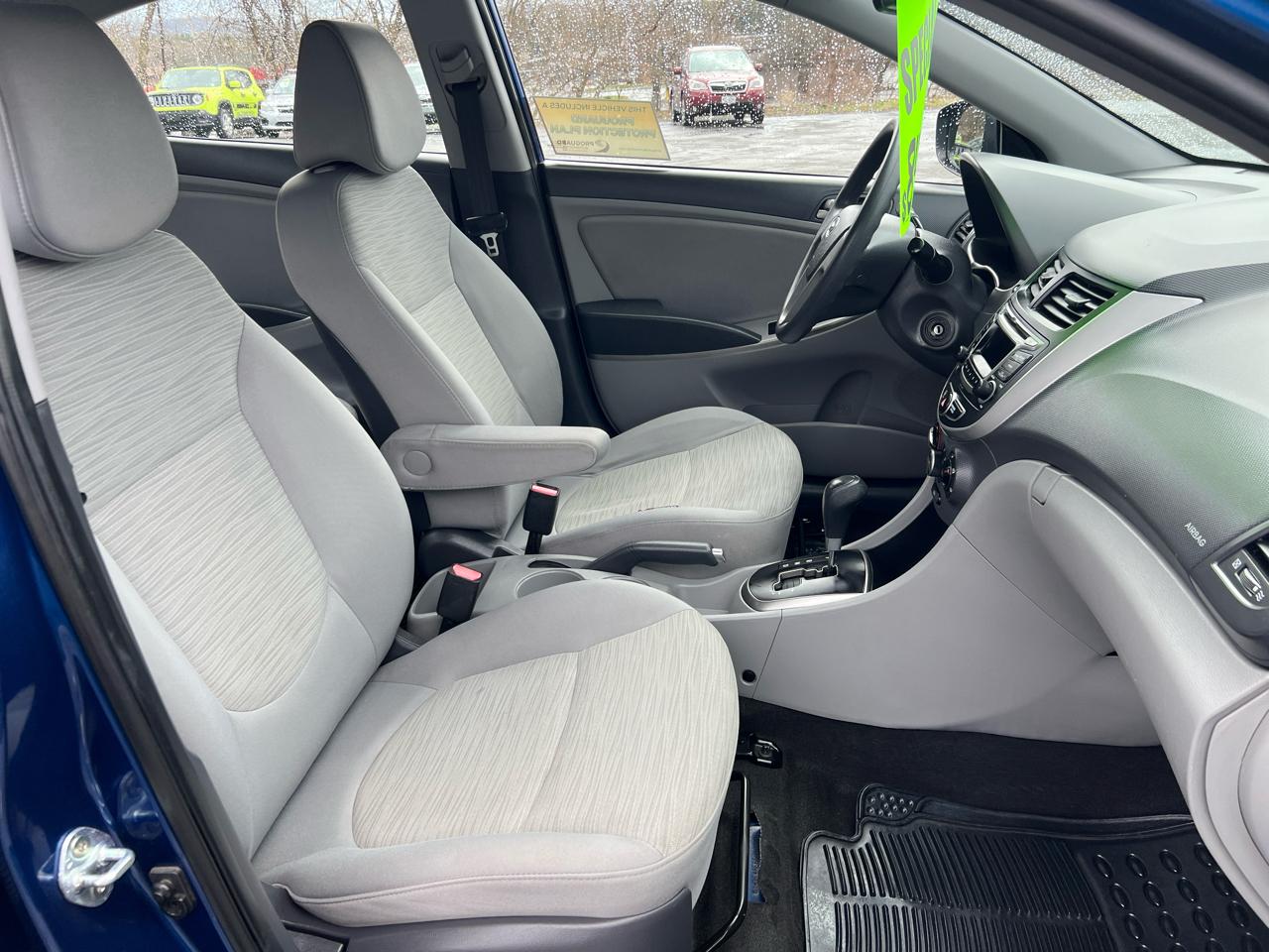 Hyundai Accent 4dr Sdn Auto SE 2016