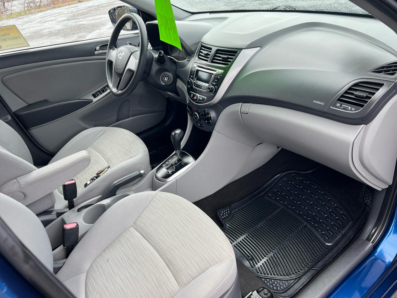 Hyundai Accent 4dr Sdn Auto SE 2016