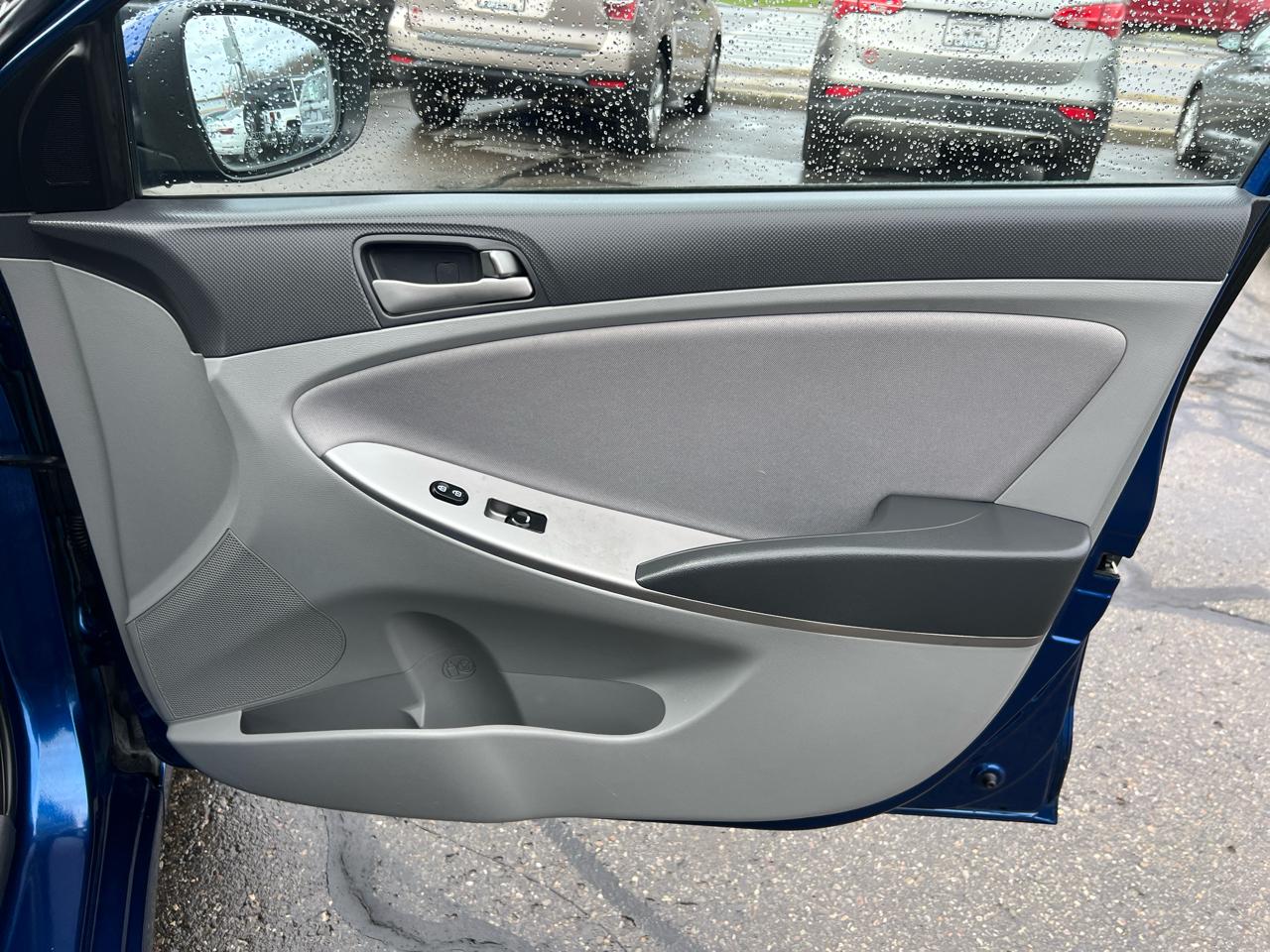 Hyundai Accent 4dr Sdn Auto SE 2016