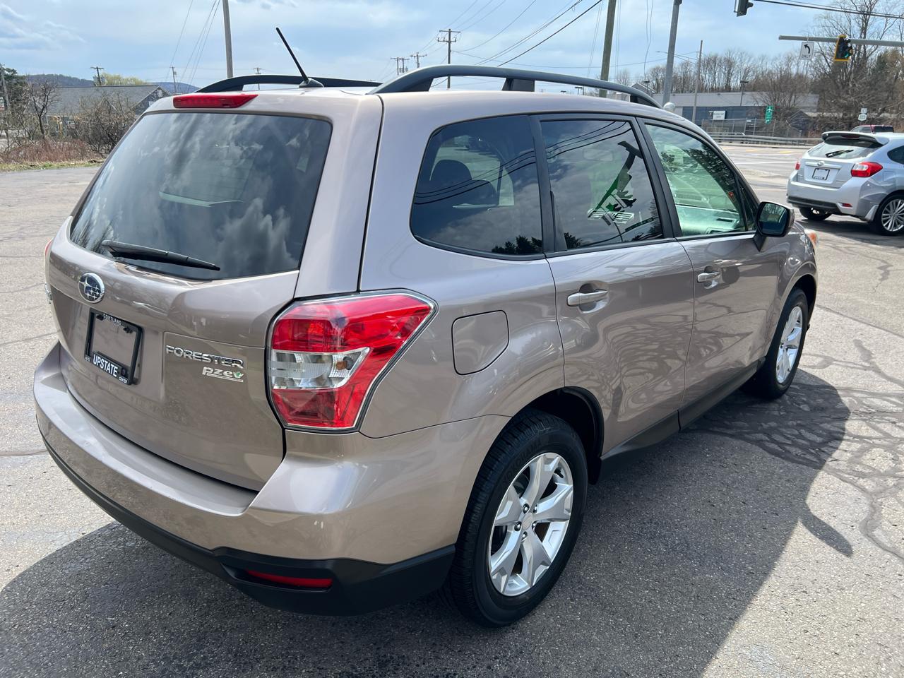 Subaru Forester 4dr Auto 2.5i Premium PZEV 2014