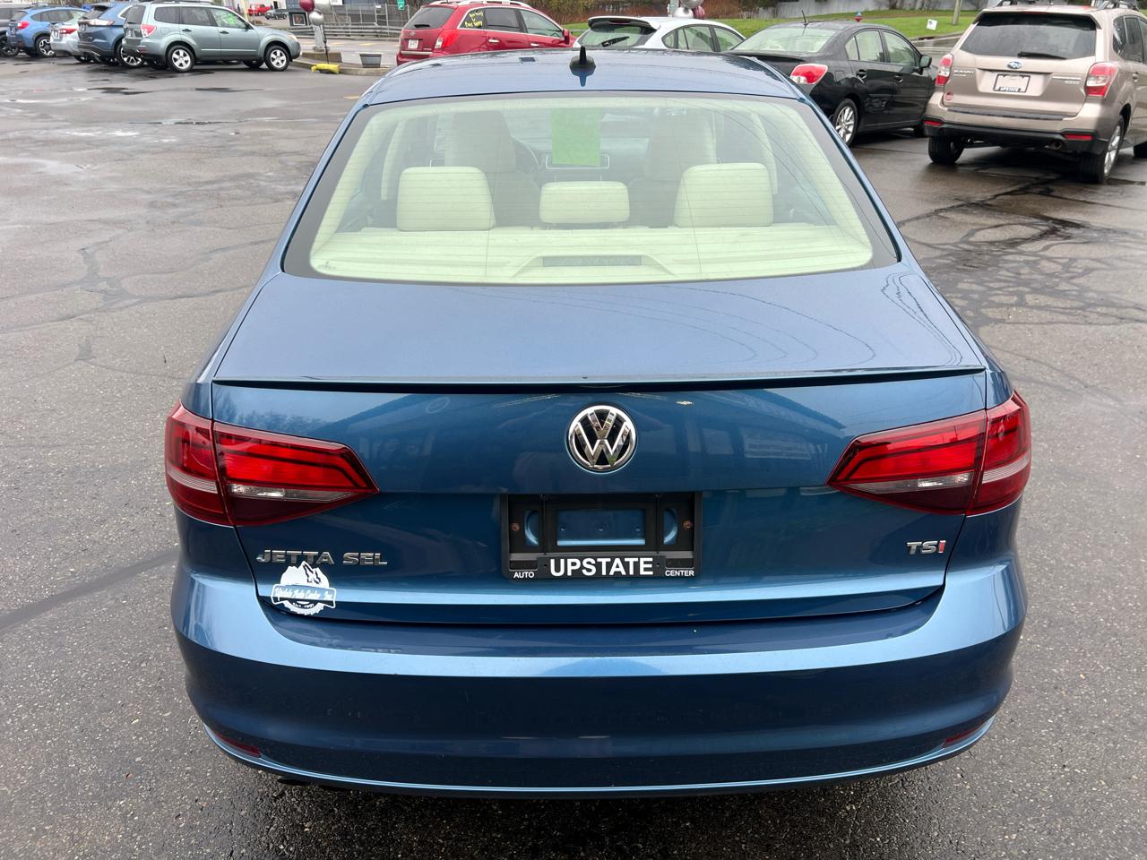 Volkswagen Jetta Sedan 4dr Auto 1.8T SEL PZEV 2016