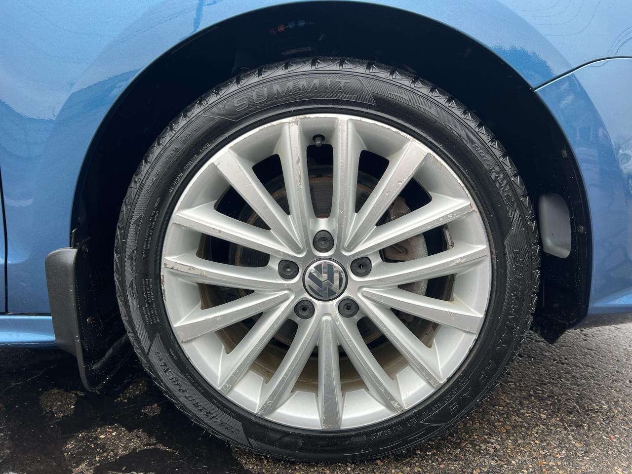 Volkswagen Jetta Sedan 4dr Auto 1.8T SEL PZEV 2016