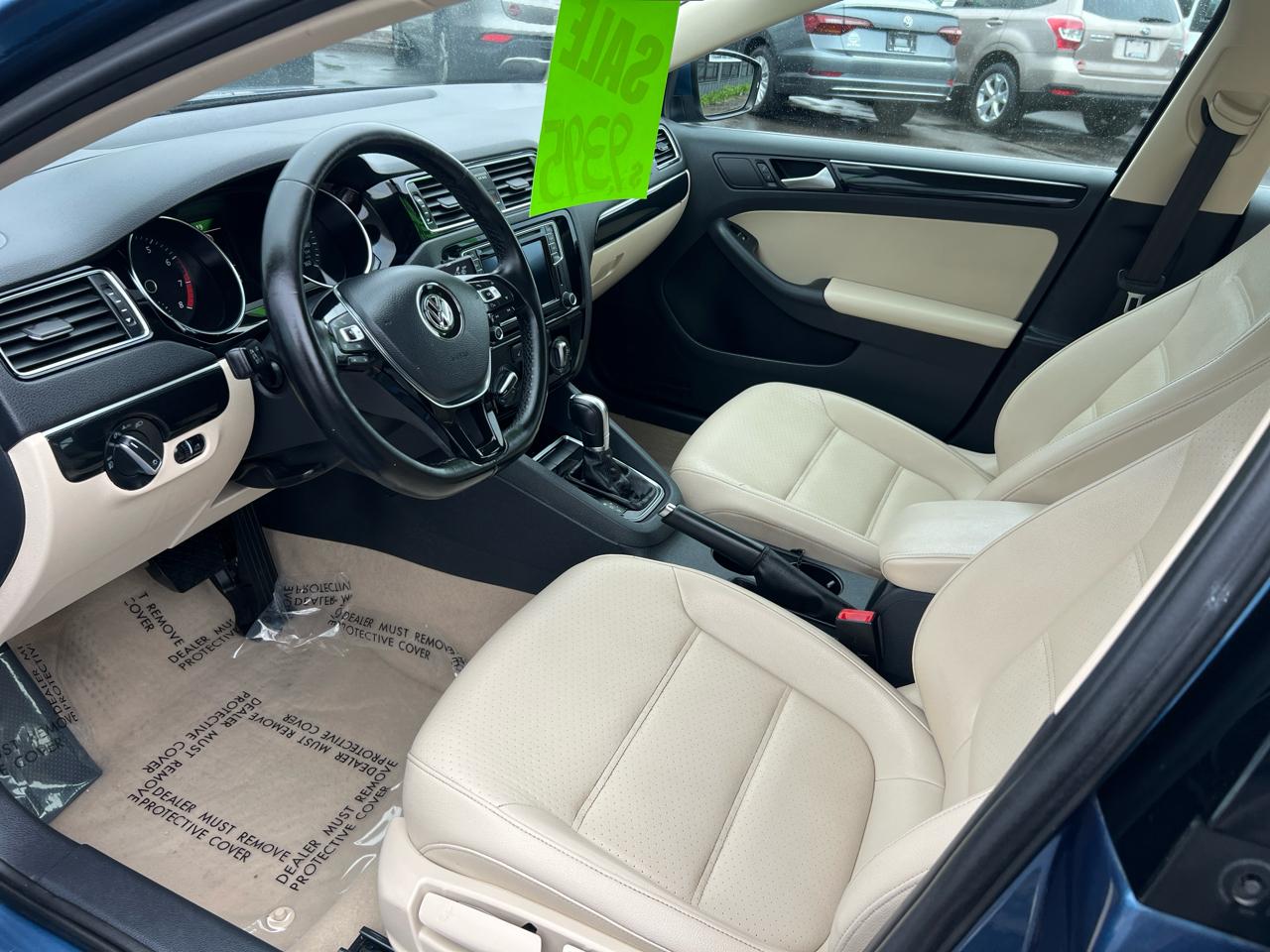 Volkswagen Jetta Sedan 4dr Auto 1.8T SEL PZEV 2016