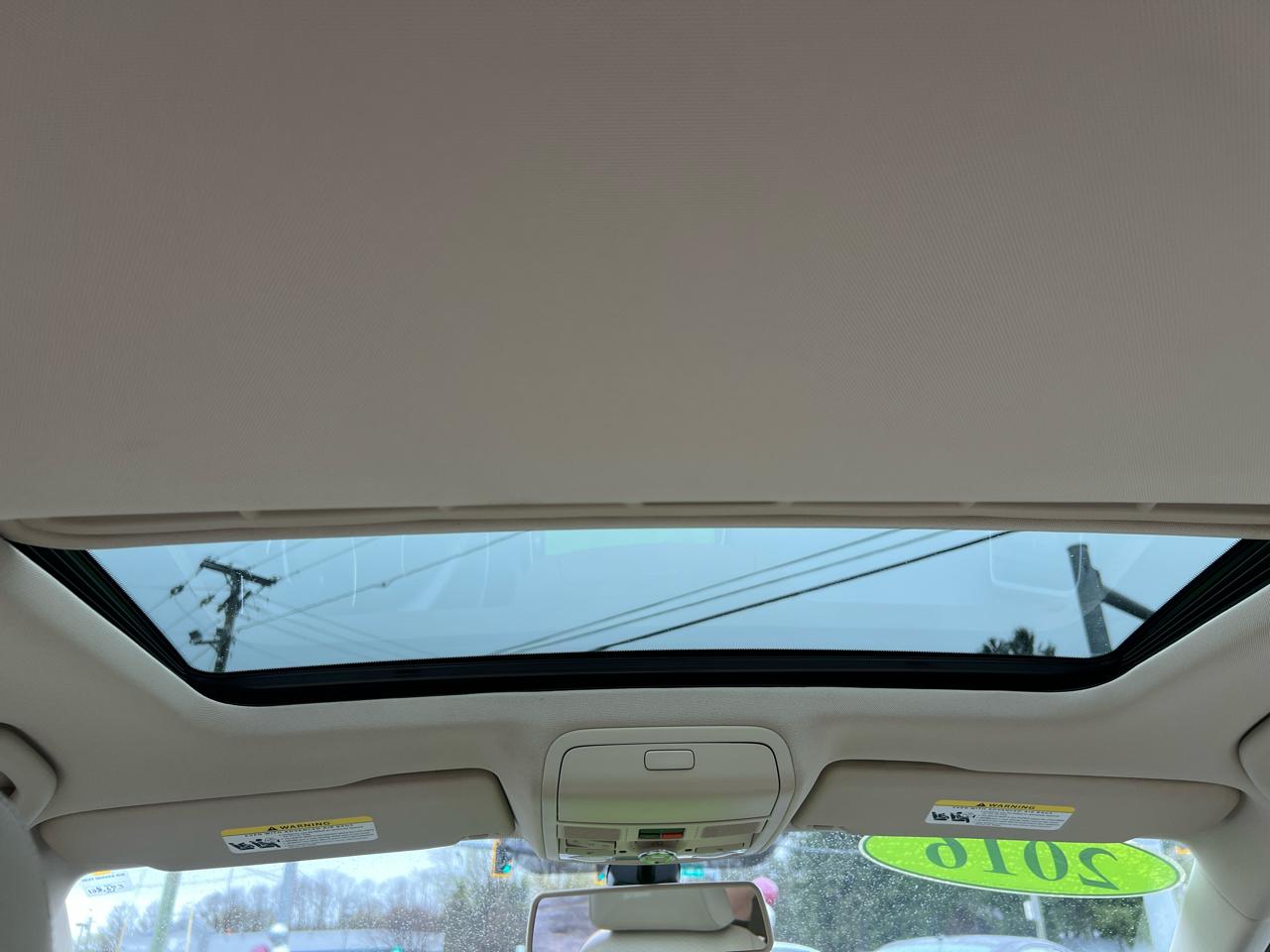 Volkswagen Jetta Sedan 4dr Auto 1.8T SEL PZEV 2016