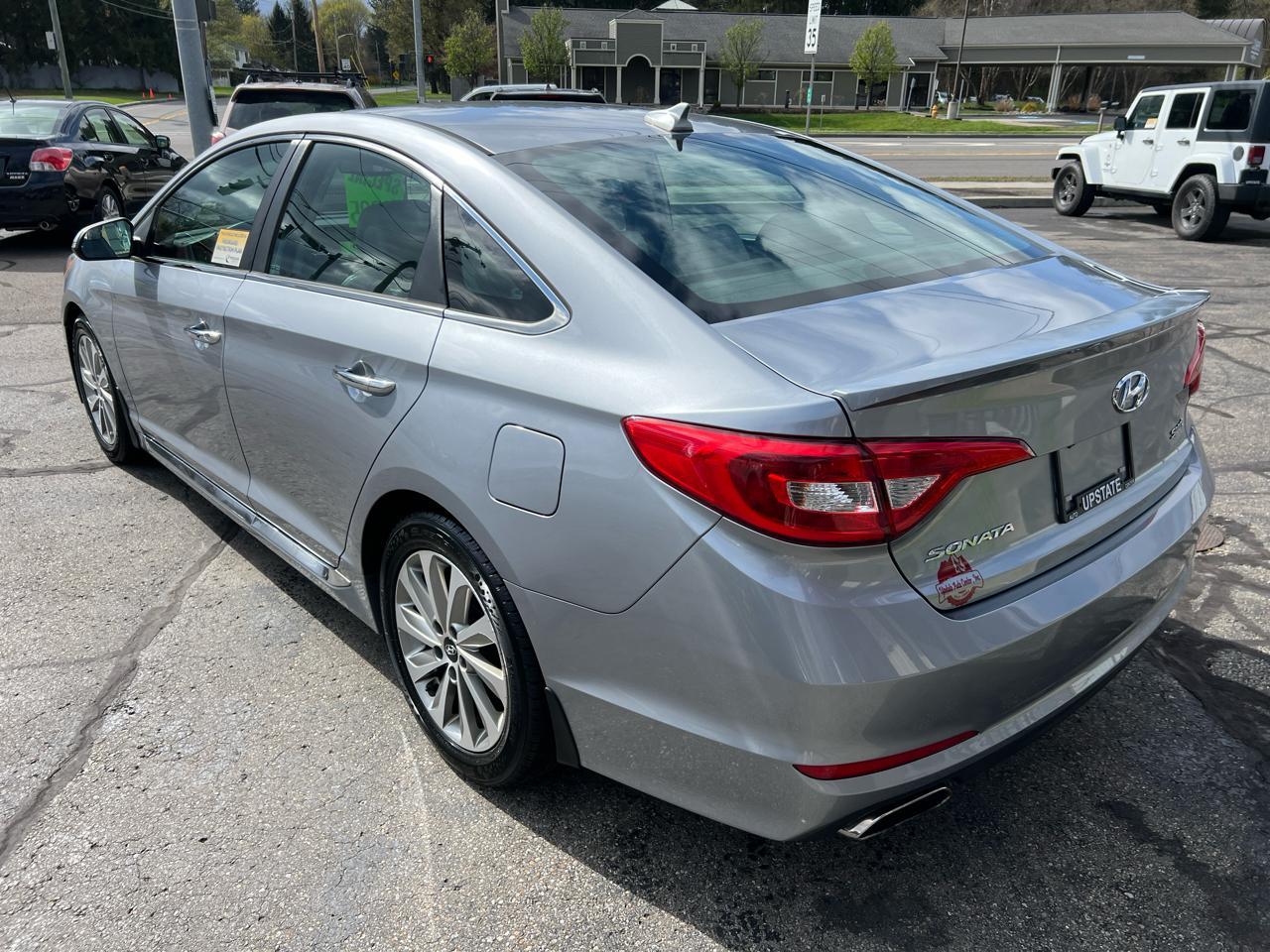 Hyundai Sonata Sport 2.4L PZEV 2017