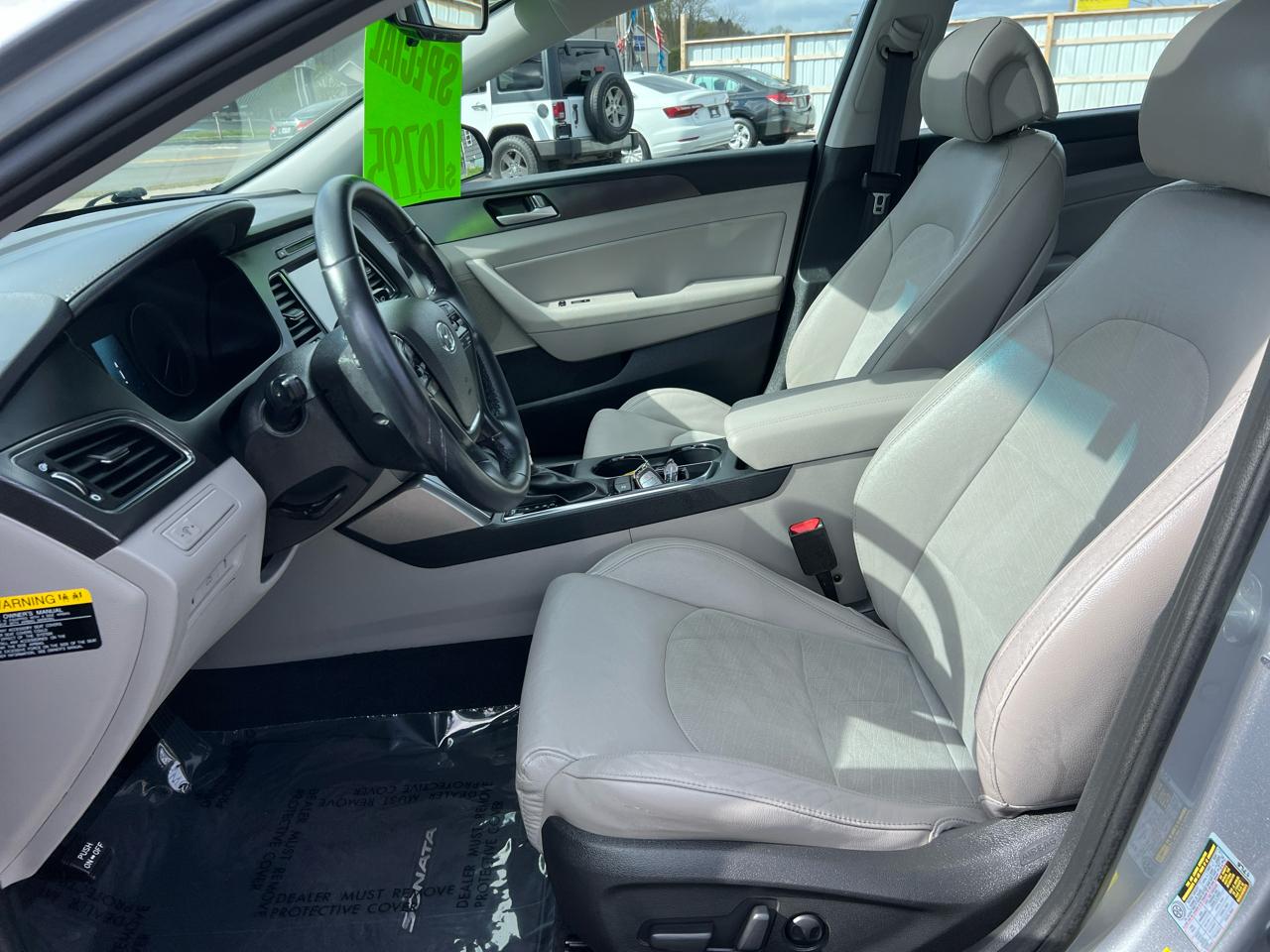 Hyundai Sonata Sport 2.4L PZEV 2017