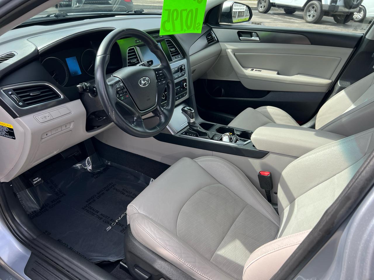 Hyundai Sonata Sport 2.4L PZEV 2017