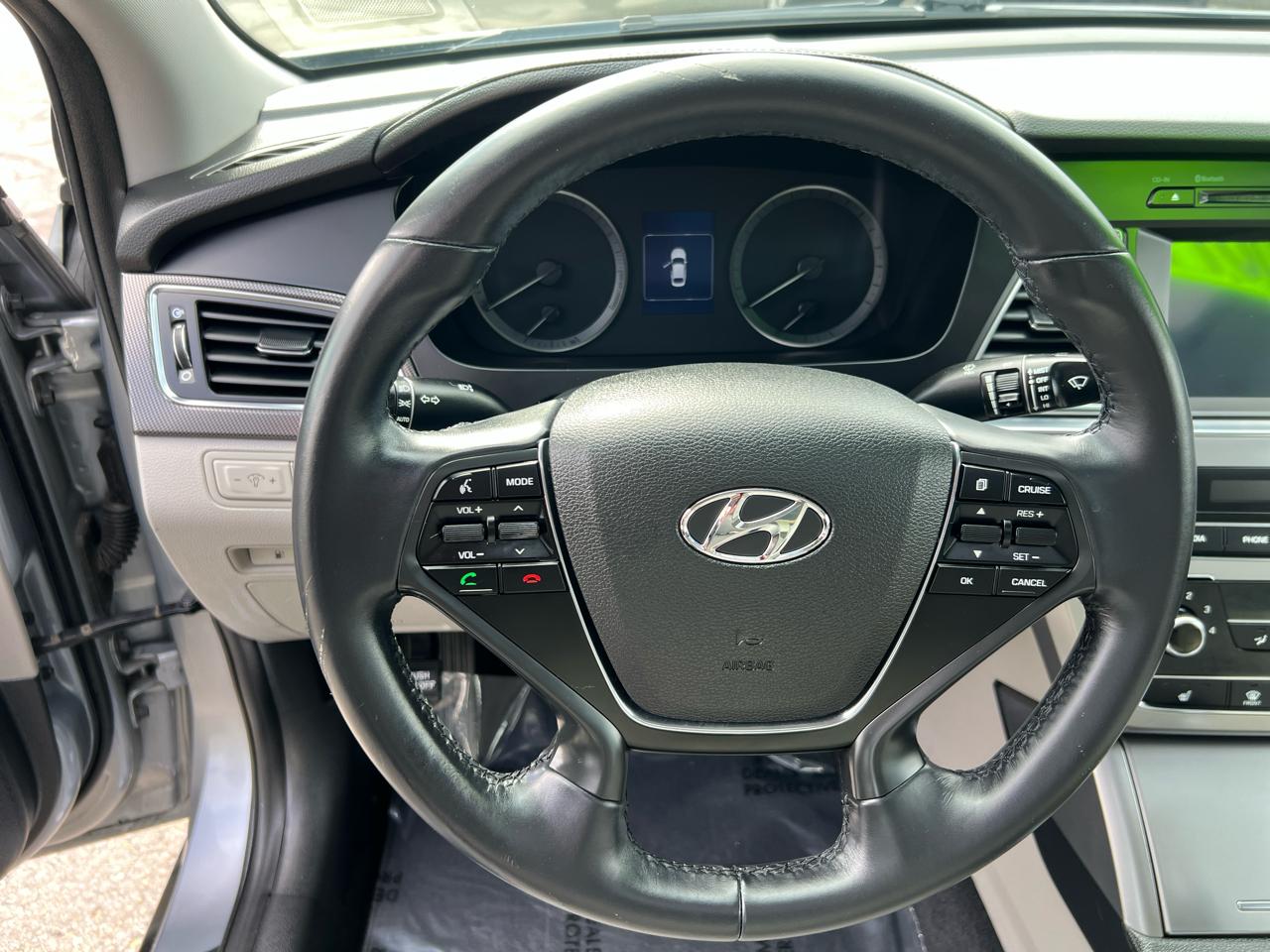 Hyundai Sonata Sport 2.4L PZEV 2017