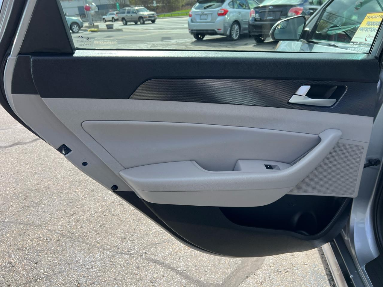 Hyundai Sonata Sport 2.4L PZEV 2017