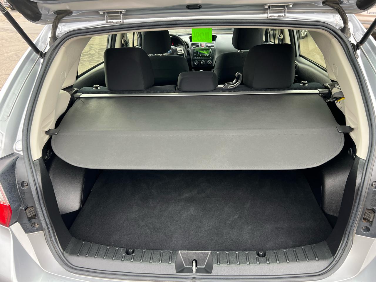 Subaru Impreza Wagon 5dr Man 2.0i Premium 2014