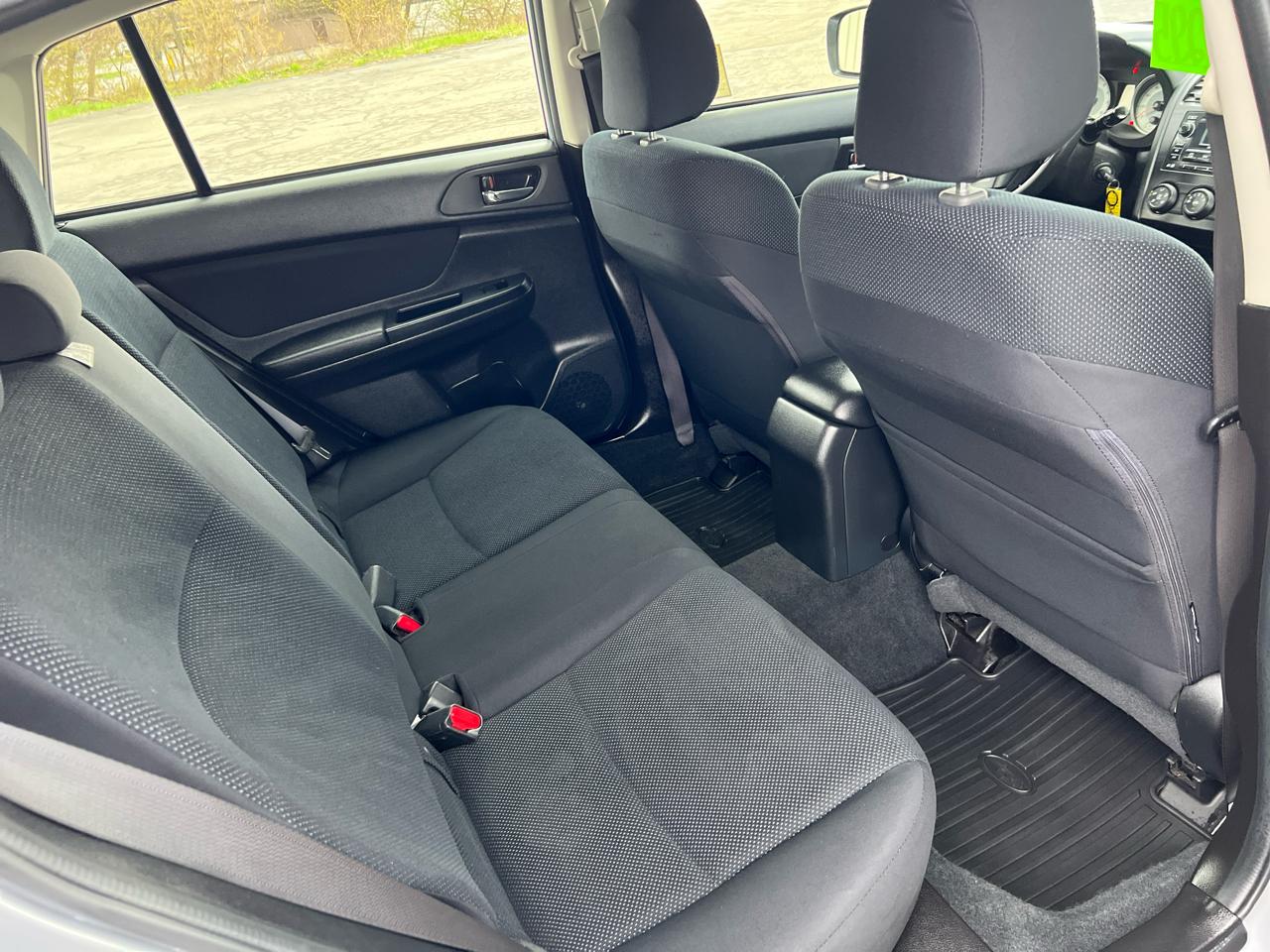 Subaru Impreza Wagon 5dr Man 2.0i Premium 2014