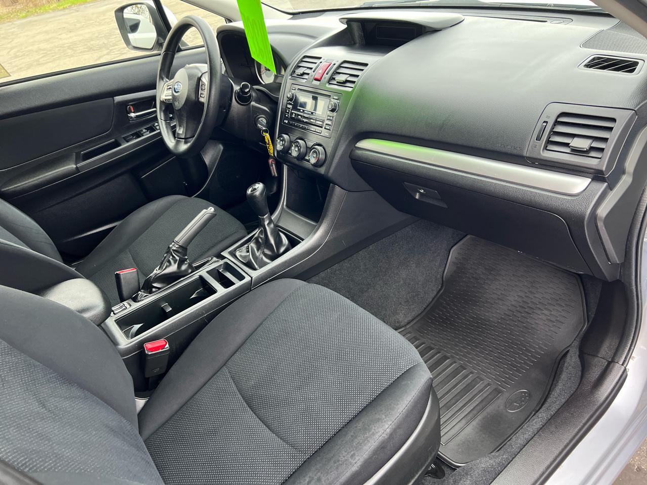 Subaru Impreza Wagon 5dr Man 2.0i Premium 2014