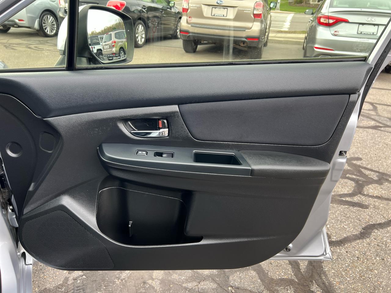 Subaru Impreza Wagon 5dr Man 2.0i Premium 2014