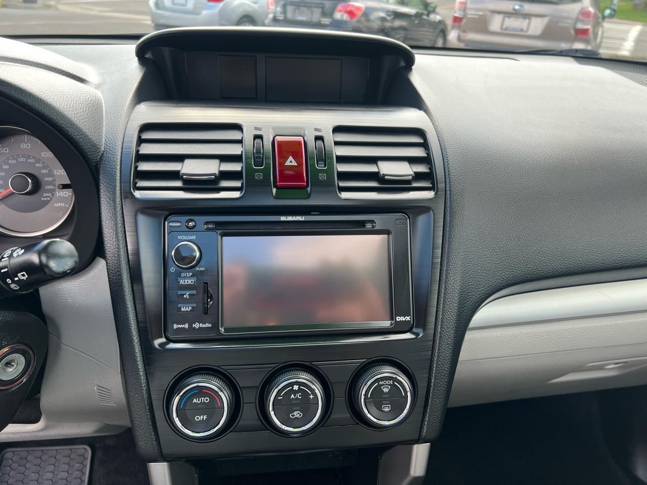 Subaru Forester 4dr CVT 2.5i Limited PZEV 2015