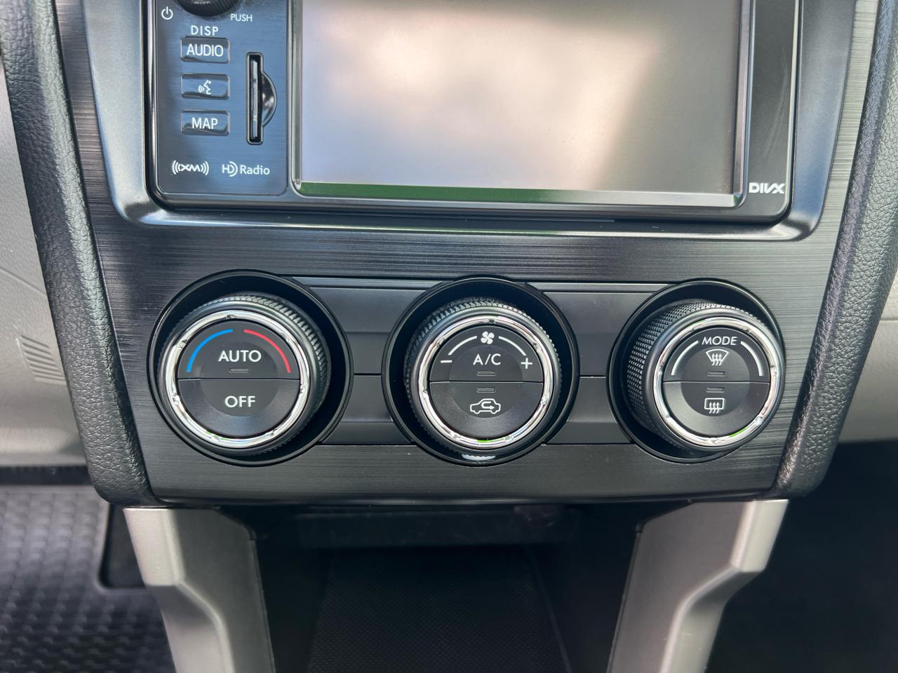 Subaru Forester 4dr CVT 2.5i Limited PZEV 2015