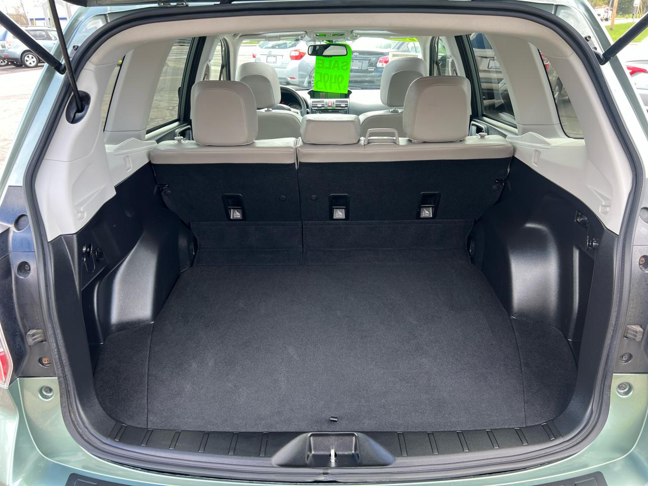 Subaru Forester 4dr CVT 2.5i Limited PZEV 2015