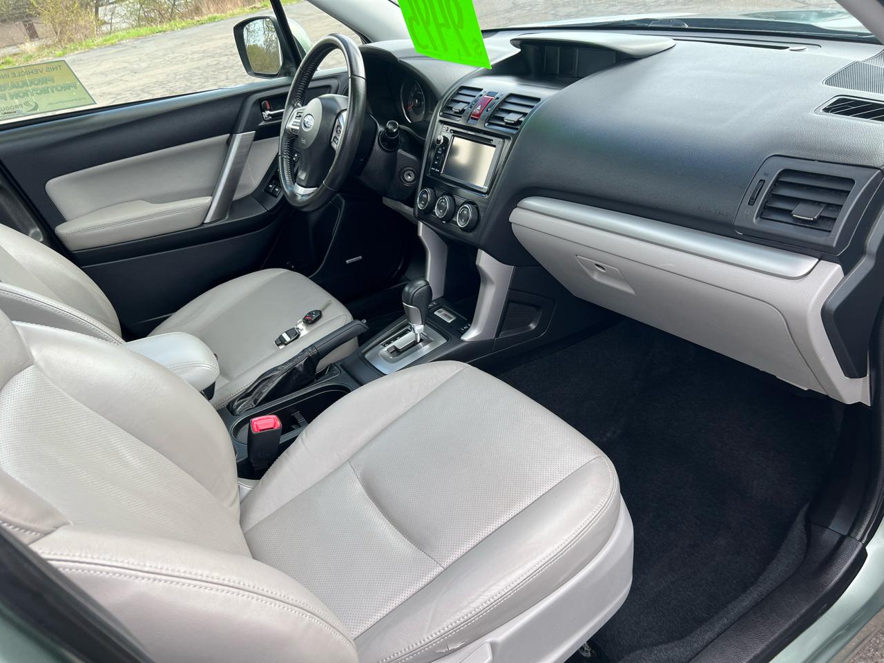 Subaru Forester 4dr CVT 2.5i Limited PZEV 2015