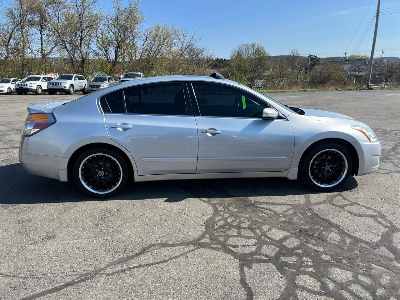 Nissan Altima 4dr Sdn I4 CVT 2.5 SL 2010