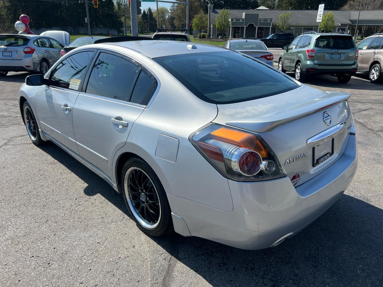 Nissan Altima 4dr Sdn I4 CVT 2.5 SL 2010