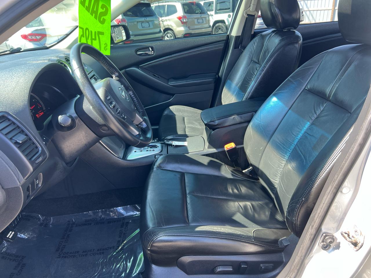 Nissan Altima 4dr Sdn I4 CVT 2.5 SL 2010