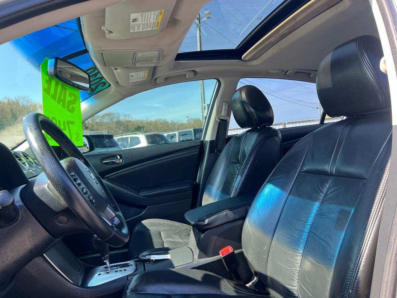 Nissan Altima 4dr Sdn I4 CVT 2.5 SL 2010