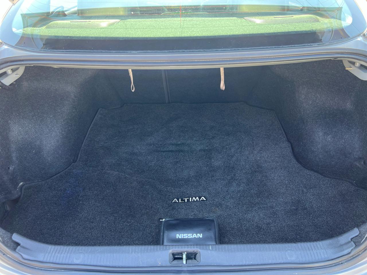 Nissan Altima 4dr Sdn I4 CVT 2.5 SL 2010