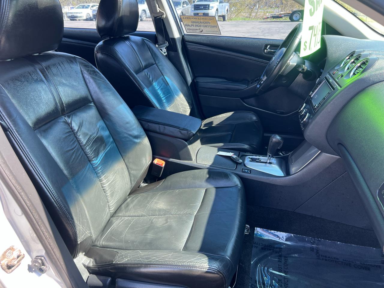 Nissan Altima 4dr Sdn I4 CVT 2.5 SL 2010