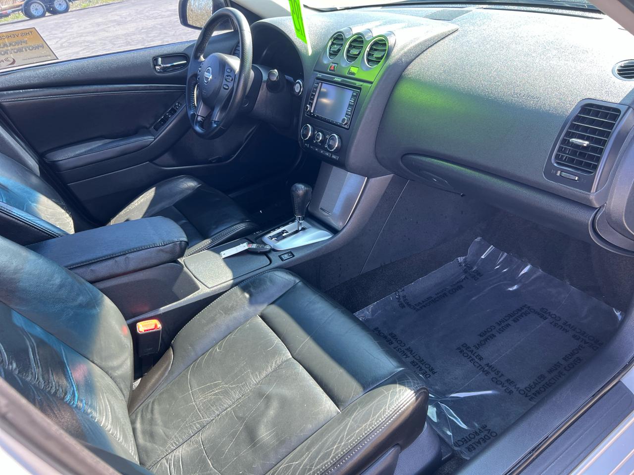 Nissan Altima 4dr Sdn I4 CVT 2.5 SL 2010