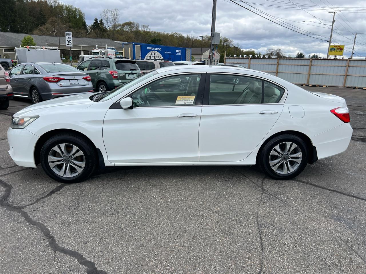Honda Accord Sedan 4dr I4 CVT LX 2015