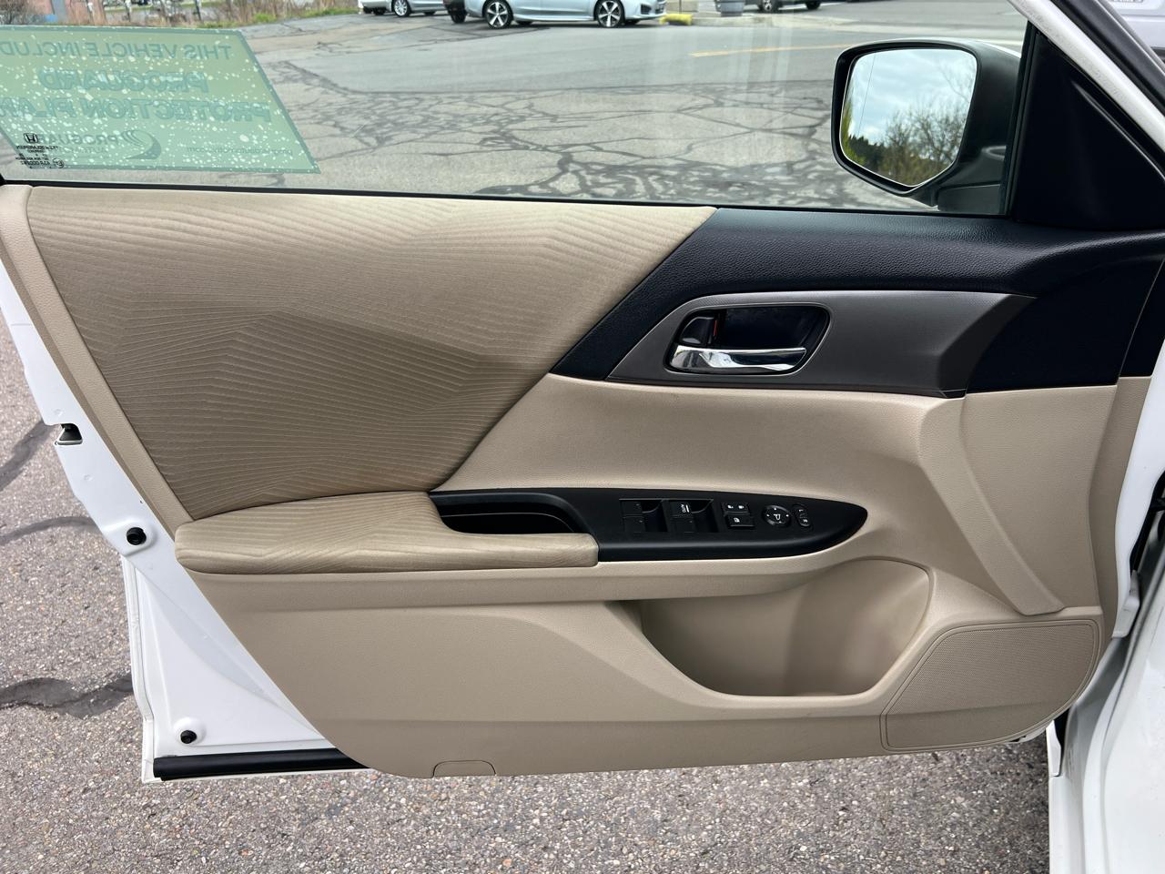 Honda Accord Sedan 4dr I4 CVT LX 2015