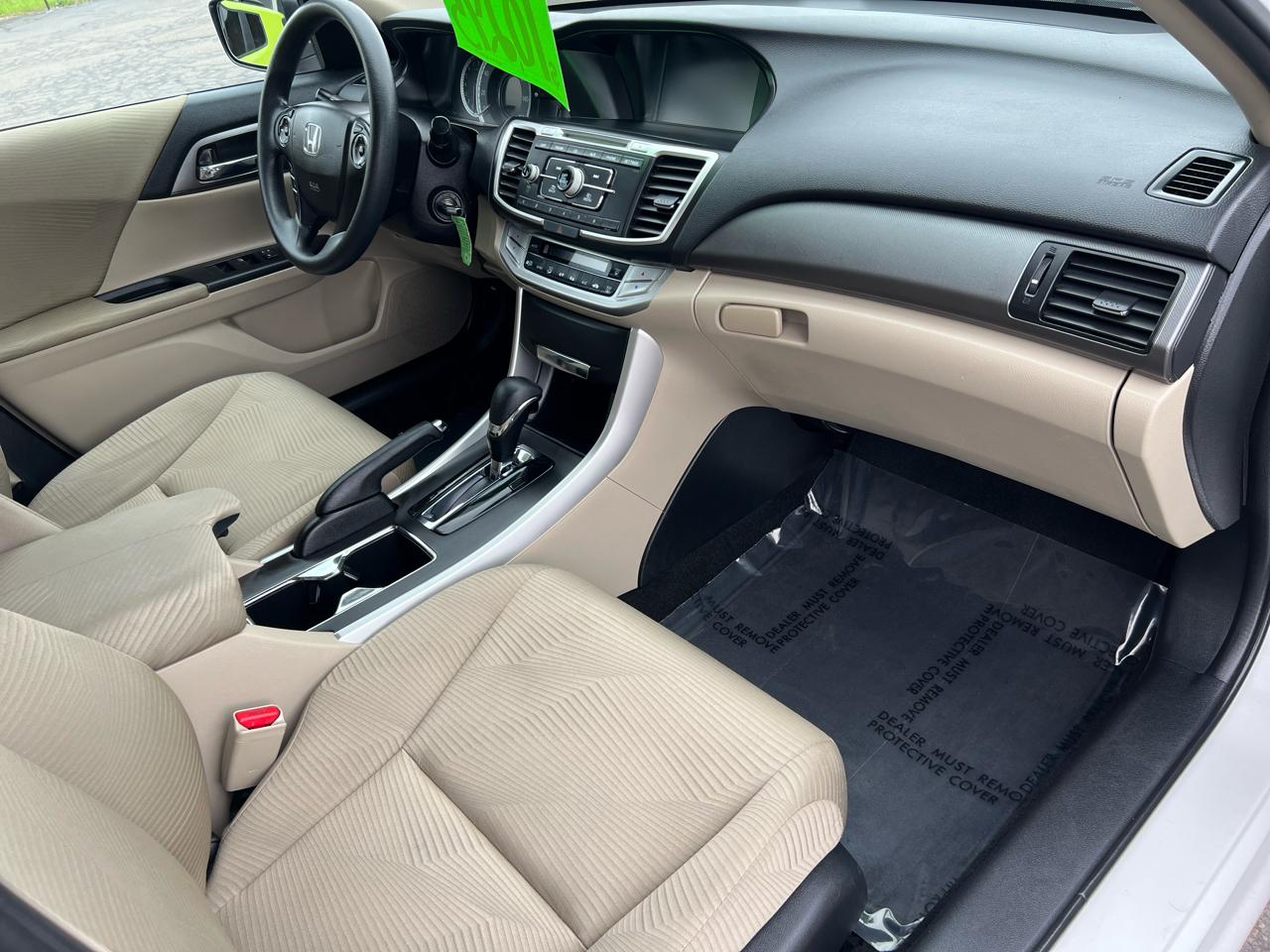 Honda Accord Sedan 4dr I4 CVT LX 2015