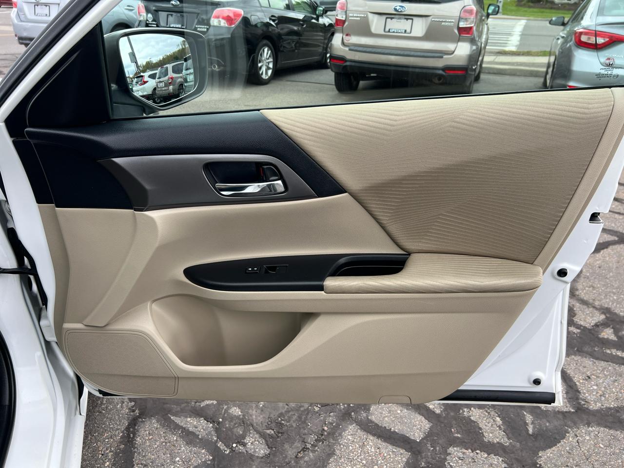 Honda Accord Sedan 4dr I4 CVT LX 2015