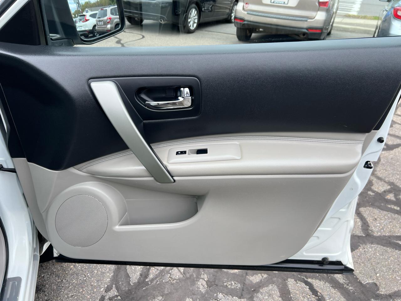 Nissan Rogue AWD 4dr SL 2012