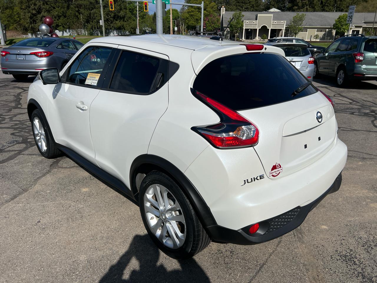 Nissan Juke 5dr Wgn CVT SV AWD 2015