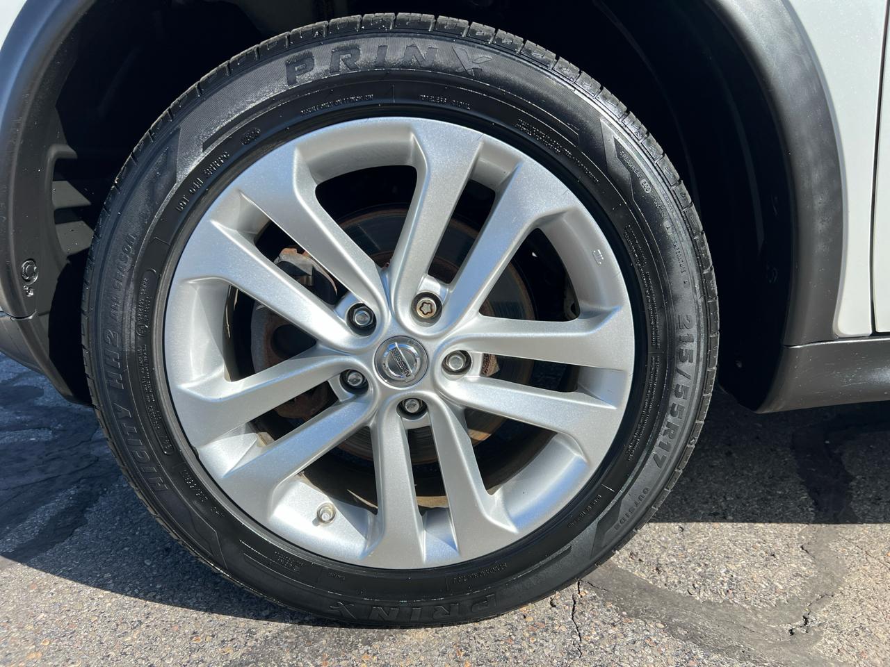 Nissan Juke 5dr Wgn CVT SV AWD 2015